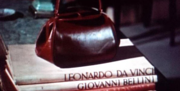 handbag with key hiding in plain sight in 'Dial M for Murder' by Alfred Hitchcock.