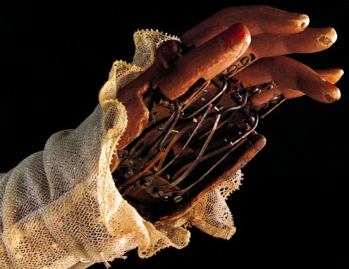 Hand of automaton by Pierre Jaquet-Droz.